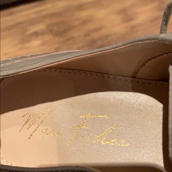 Marc Fisher grey tie up dress shoes - Picture 7 of 8